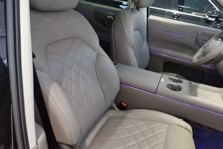 Used IM LS9 2026 Model 66 Ultra Right Front Seat