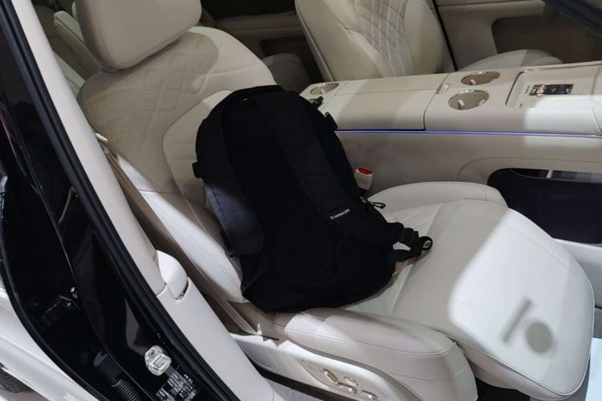 Used IM LS9 2026 Model 52 Ultra Right Front Seat