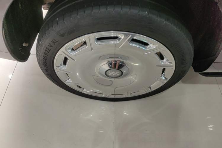 Used IM LS9 2026 Model 52 Ultra Right Rear Wheel Hub