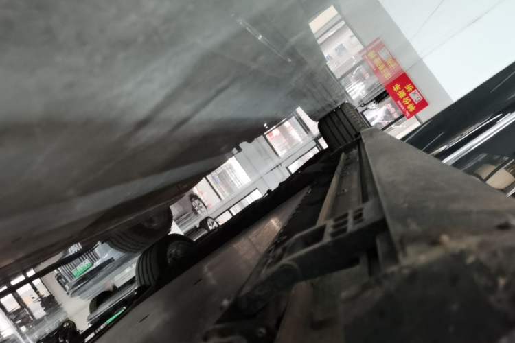 Used IM LS9 2026 Model 52 Ultra Right Side Sill