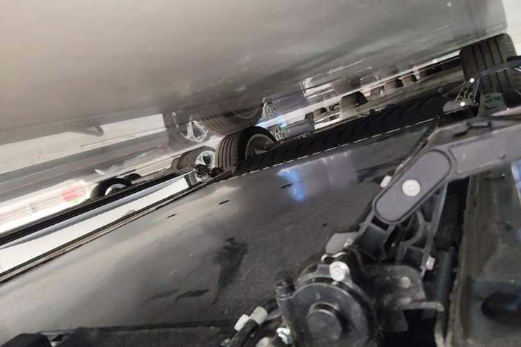 Used IM LS9 2026 Model 66 Ultra Right Side Sill