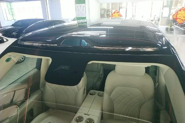 Used IM LS9 2026 Model 66 Ultra Roof