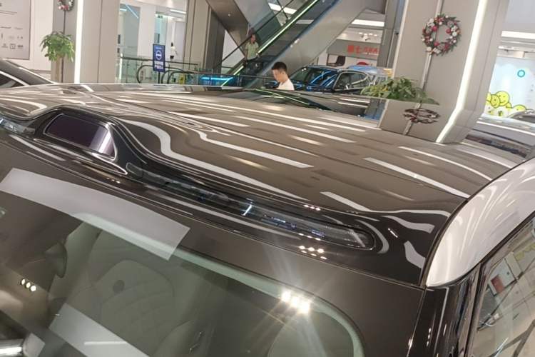 Used IM LS9 2026 Model 52 Ultra Roof