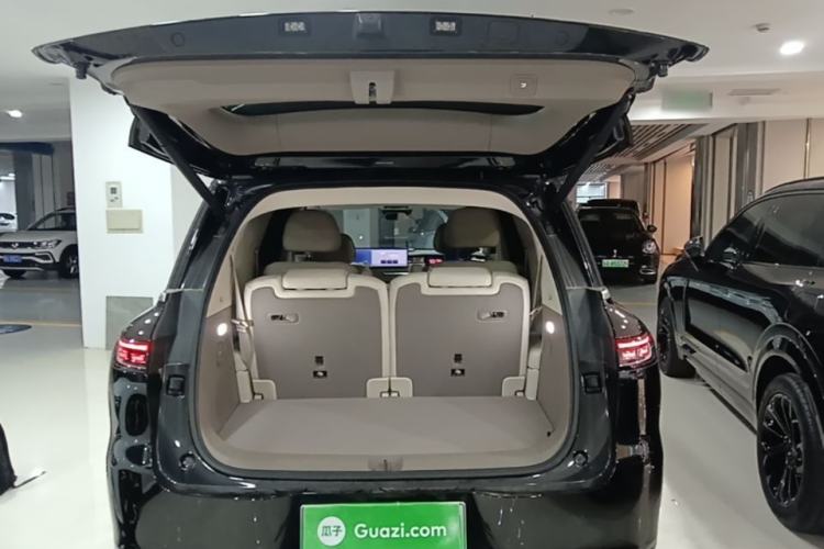 Used IM LS9 2026 Model 52 Ultra Trunk