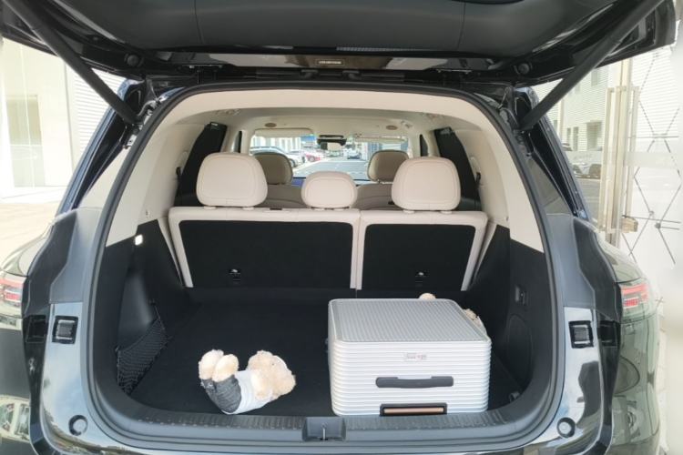 Used IM LS9 2026 Model 52 Ultra Trunk