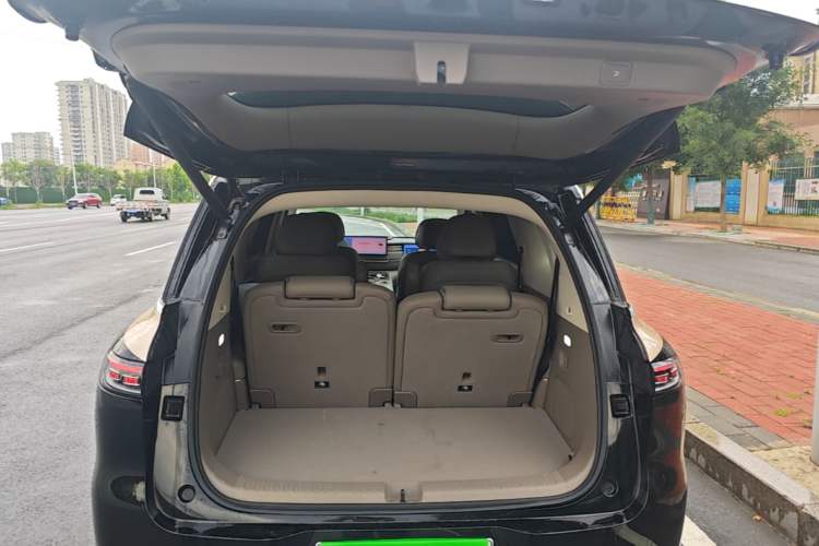 Used IM LS9 2026 Model 52 Ultra Trunk