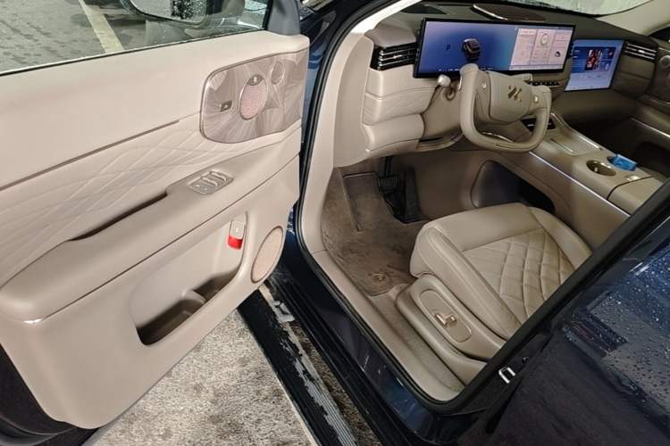 Used IM LS9 2026 Model 52 Ultra Driver Seat