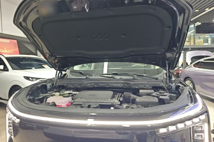Used IM LS9 2026 Model 52 Ultra Engine Bay