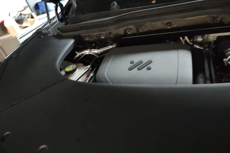 Used IM LS9 2026 Model 52 Ultra Engine Bay