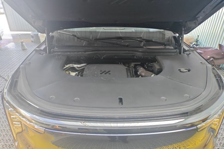 Used IM LS9 2026 Model 52 Ultra Engine Bay