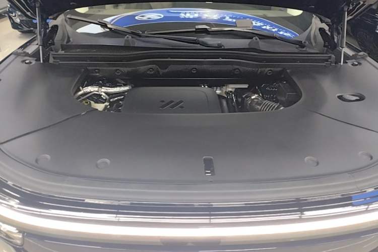Used IM LS9 2026 Model 52 Ultra Engine Bay