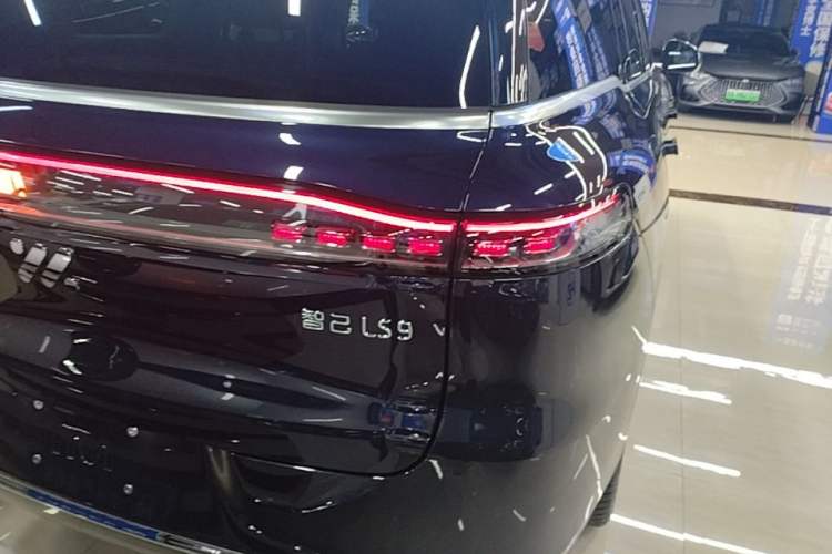 Used IM LS9 2026 Model 52 Ultra Exterior 3