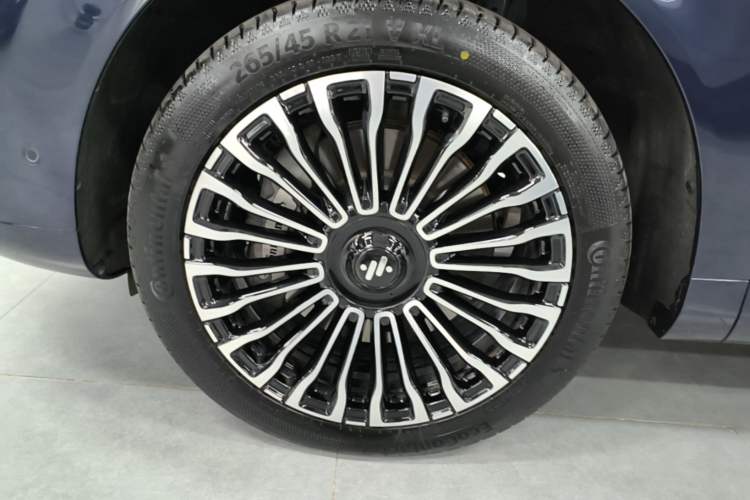 Used IM LS9 2026 Model 52 Ultra Exterior 4
