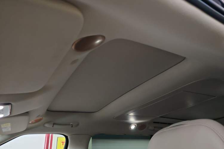 Used IM LS9 2026 Model 52 Ultra Headliner