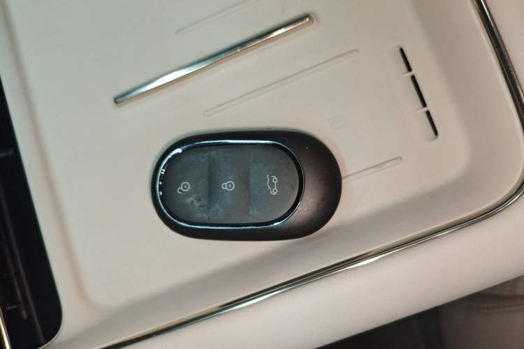 Used IM LS9 2026 Model 66 Ultra Interior 1