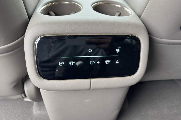 Used IM LS9 2026 Model 52 Ultra Interior 12
