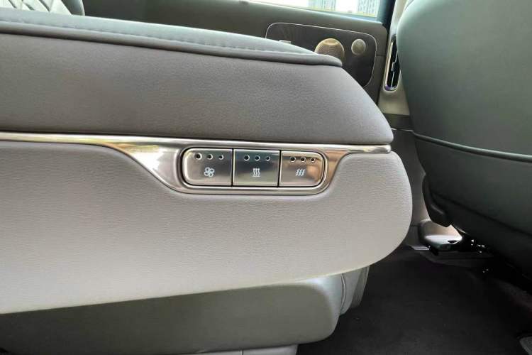 Used IM LS9 2026 Model 66 Ultra Interior 7