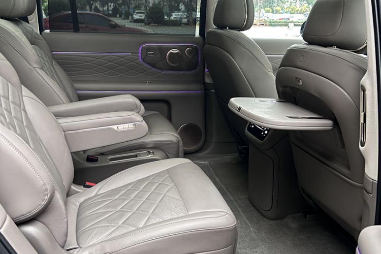 Used IM LS9 2026 Model 52 Ultra Interior 8