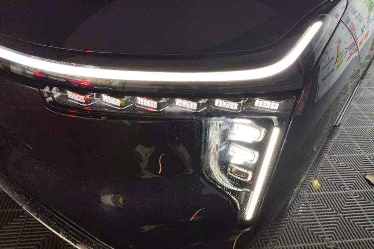 Used IM LS9 2026 Model 52 Ultra Left Front Headlight