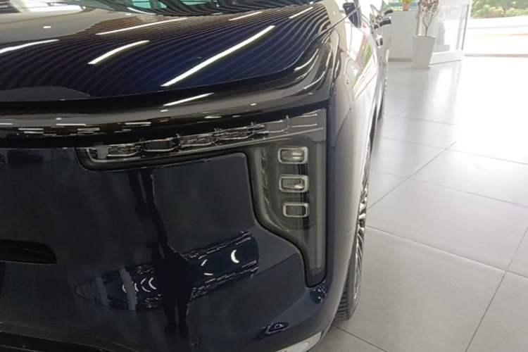Used IM LS9 2026 Model 66 Ultra Left Front Headlight