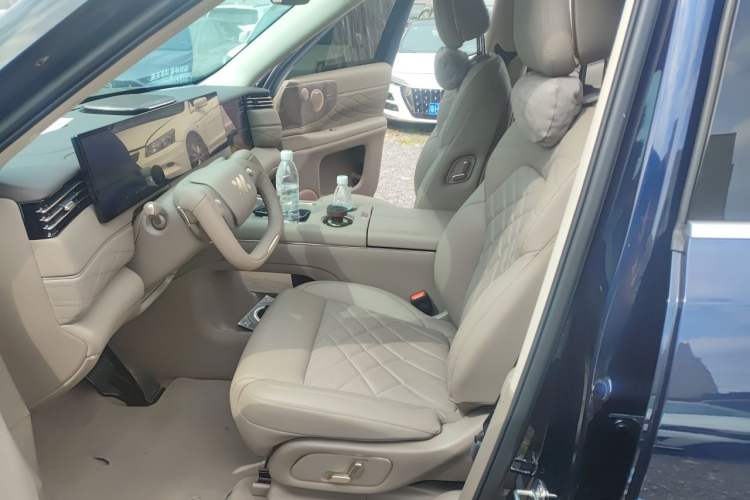 Used IM LS9 2026 Model 66 Ultra Left Front Seat