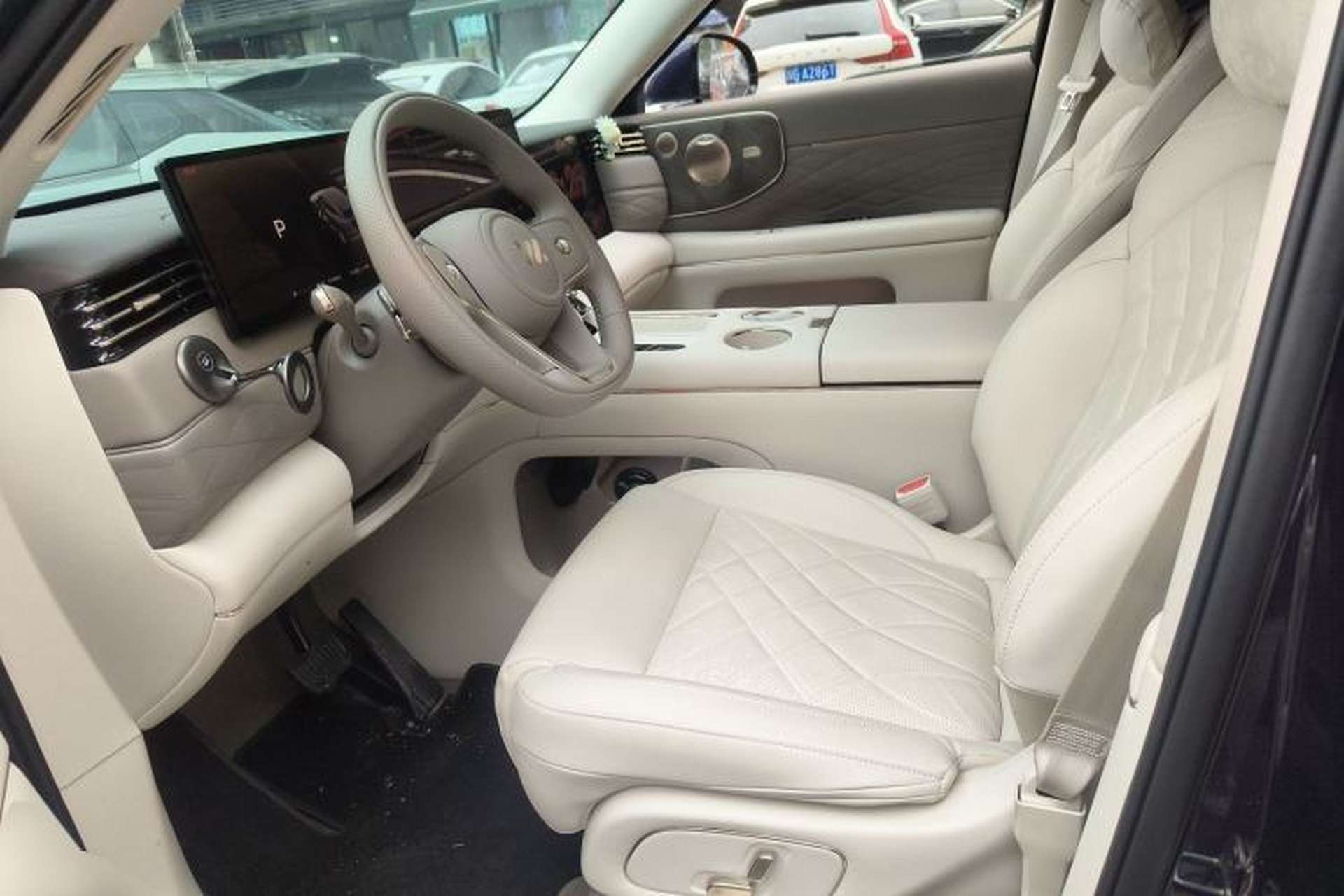 Used IM LS9 2026 Model 66 Ultra Left Front Seat