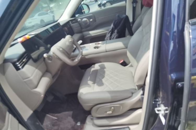 Used IM LS9 2026 Model 52 Ultra Left Front Seat