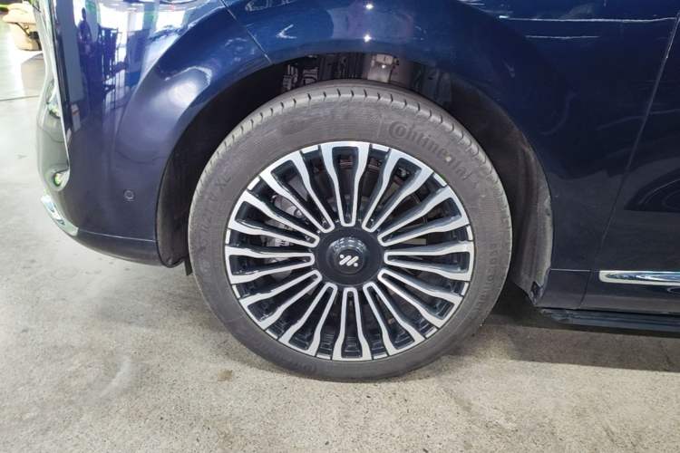 Used IM LS9 2026 Model 52 Ultra Left Front Wheel Hub