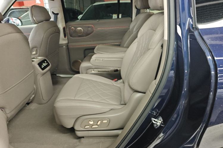 Used IM LS9 2026 Model 52 Ultra Left Rear Seat