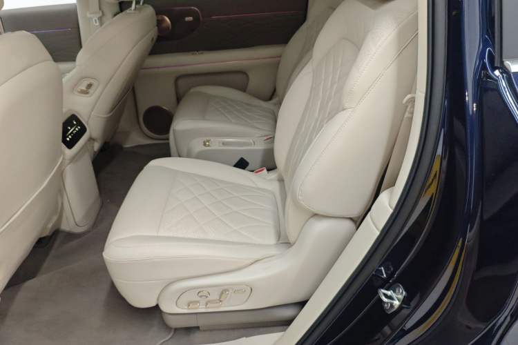 Used IM LS9 2026 Model 66 Ultra Left Rear Seat