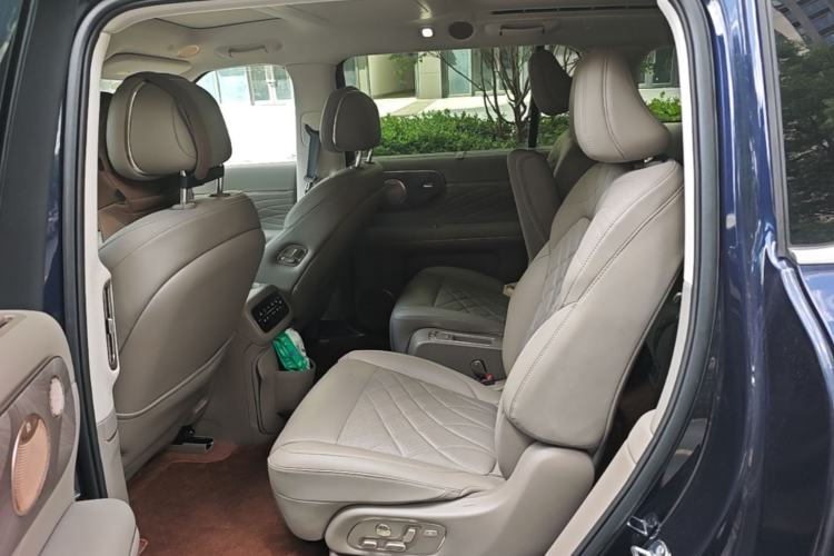 Used IM LS9 2026 Model 66 Ultra Left Rear Seat