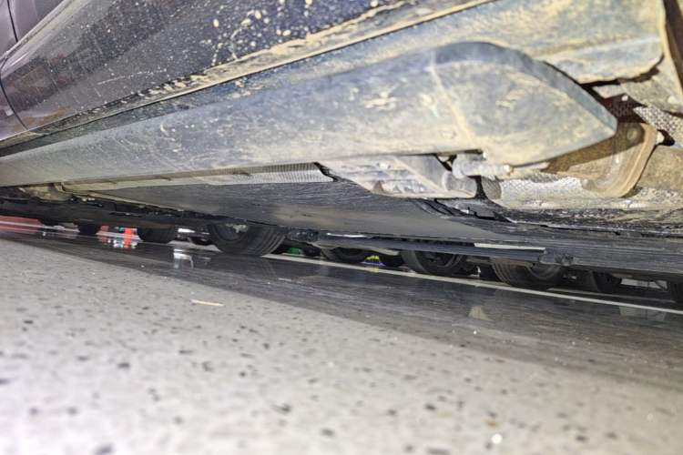 Used IM LS9 2026 Model 52 Ultra Left Side Sill