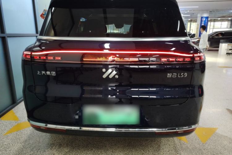 Used IM LS9 2026 Model 52 Ultra Rear