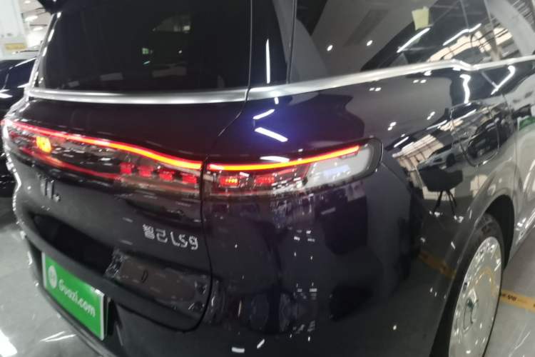 Used IM LS9 2026 Model 52 Ultra Right Rear Taillight
