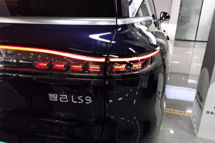 Used IM LS9 2026 Model 66 Ultra Right Rear Taillight