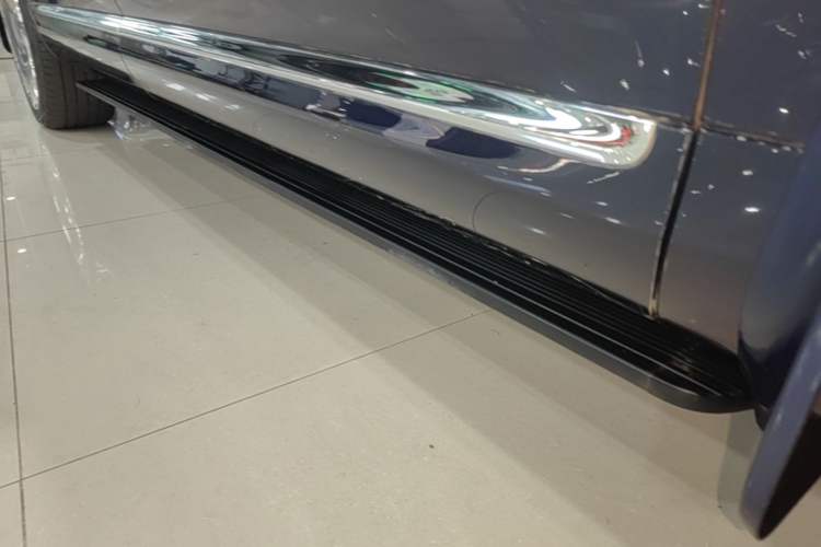 Used IM LS9 2026 Model 66 Ultra Right Side Sill