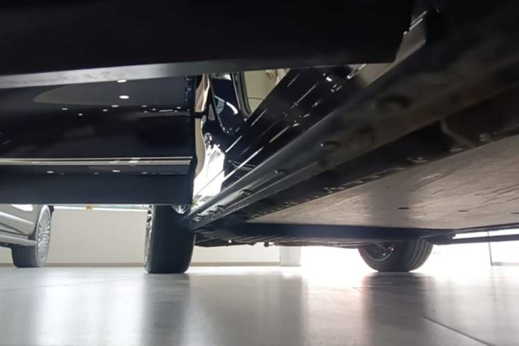 Used IM LS9 2026 Model 66 Ultra Right Side Sill