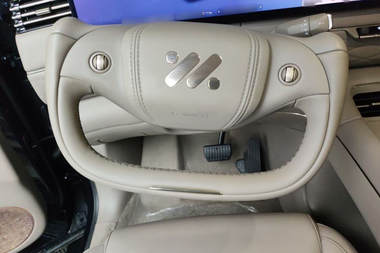 Used IM LS9 2026 Model 52 Ultra Steering Wheel