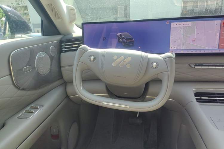 Used IM LS9 2026 Model 52 Ultra Steering Wheel