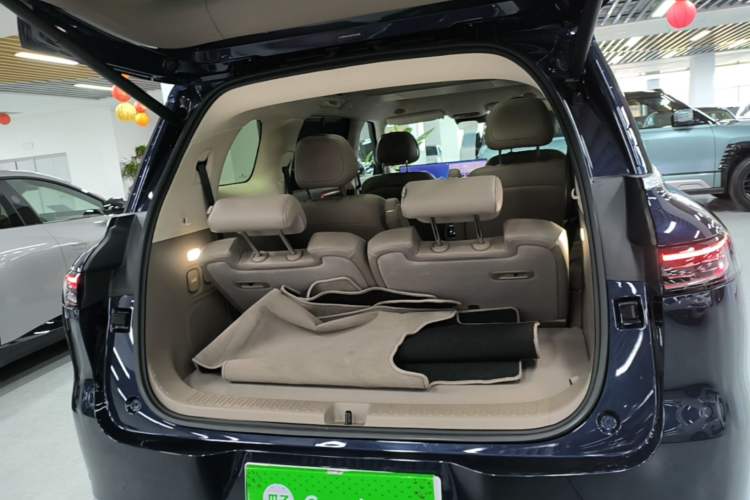 Used IM LS9 2026 Model 52 Ultra Trunk