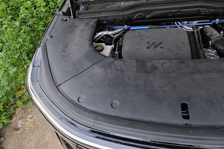 Used IM LS9 2026 Model 52 Ultra Engine Bay Right