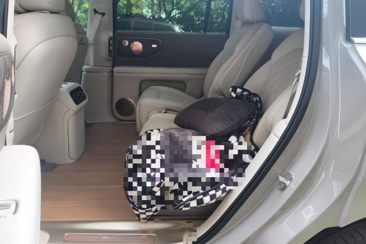 Used IM LS9 2026 Model 66 Ultra Interior 4