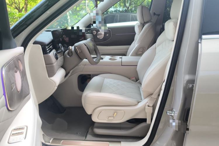 Used IM LS9 2026 Model 66 Ultra Left Front Seat