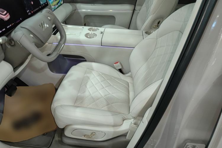 Used IM LS9 2026 Model 66 Ultra Left Front Seat