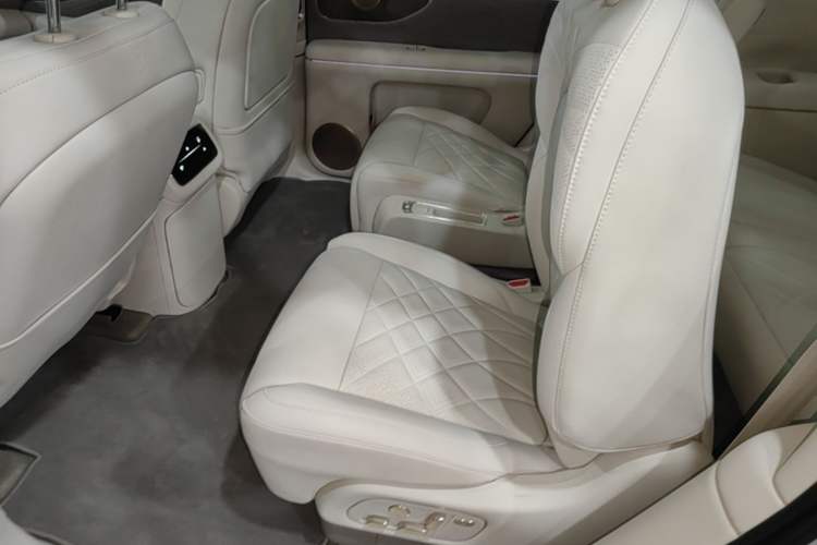 Used IM LS9 2026 Model 66 Ultra Left Rear Seat