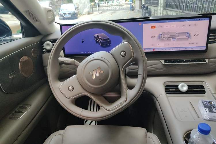 Used IM LS9 2026 Model 52 Ultra Steering Wheel