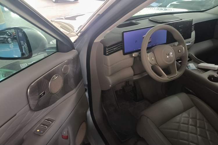 Used IM LS9 2026 Model 52 Ultra Driver Seat