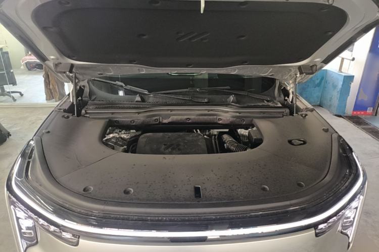Used IM LS9 2026 Model 52 Ultra Engine Bay