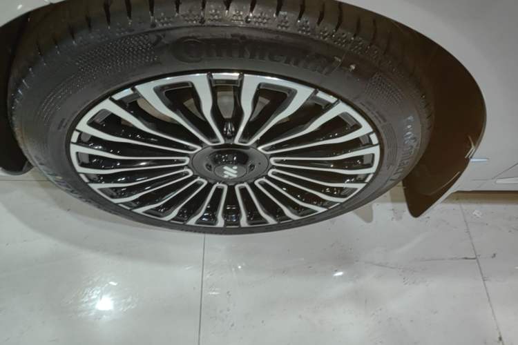Used IM LS9 2026 Model 66 Ultra Exterior 4