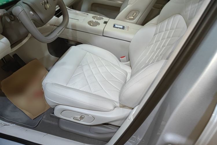 Used IM LS9 2026 Model 66 Ultra Left Front Seat